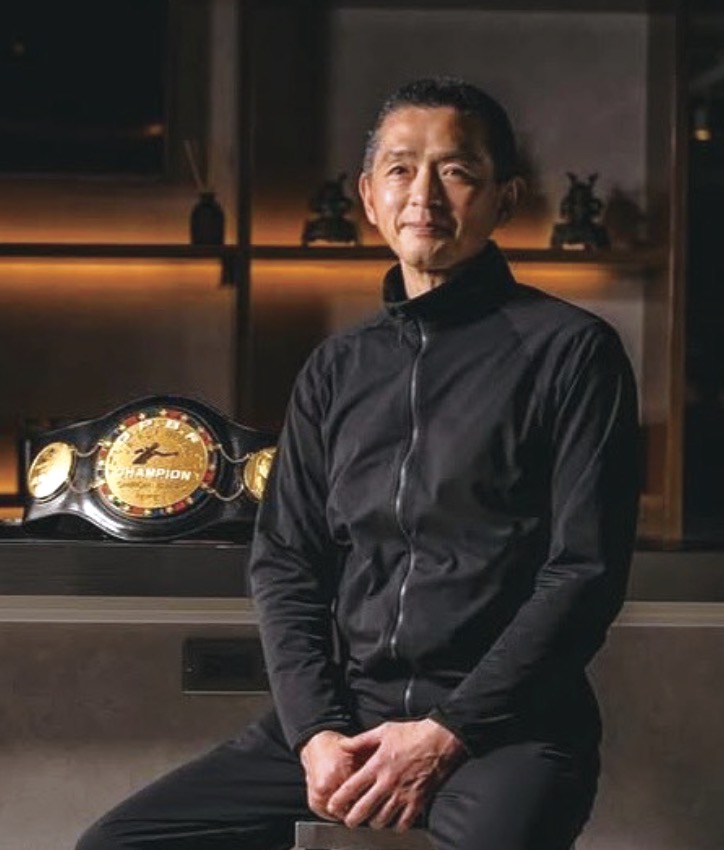 八尋 史朗
